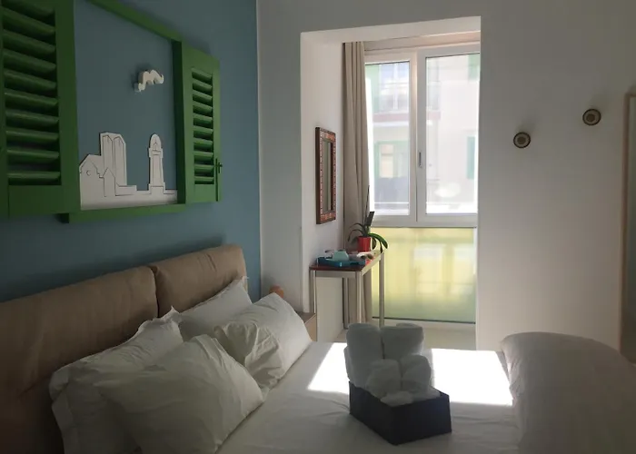Maree Seafront B&B - Sea View King Room